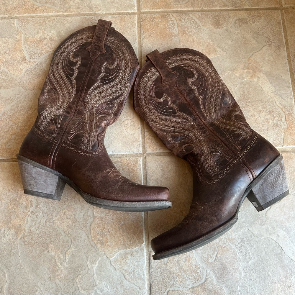 NWOB Ariat Lively Boots Leather Square Snip Toe Cowboy 10016357​ - Picture 7 of 8